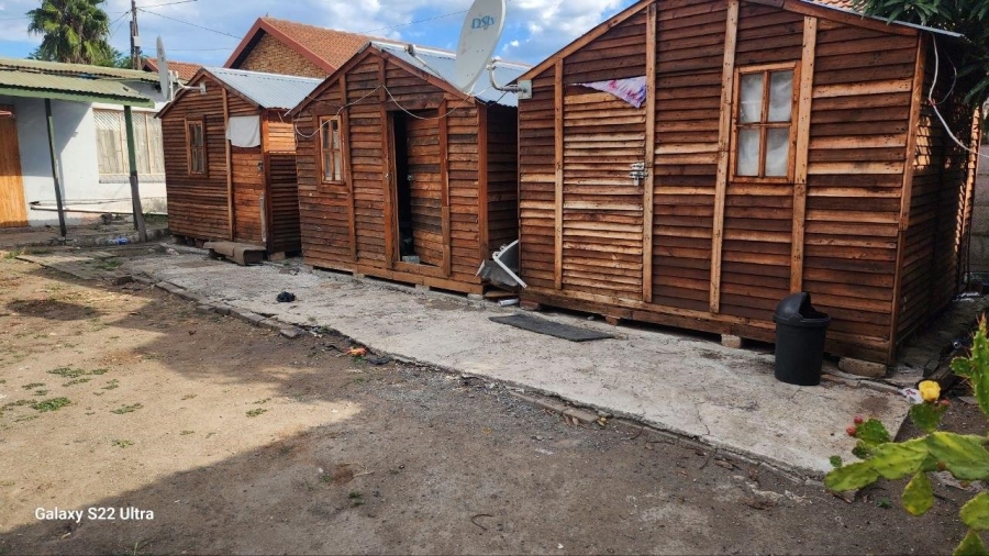 5 Bedroom Property for Sale in Oos Einde North West